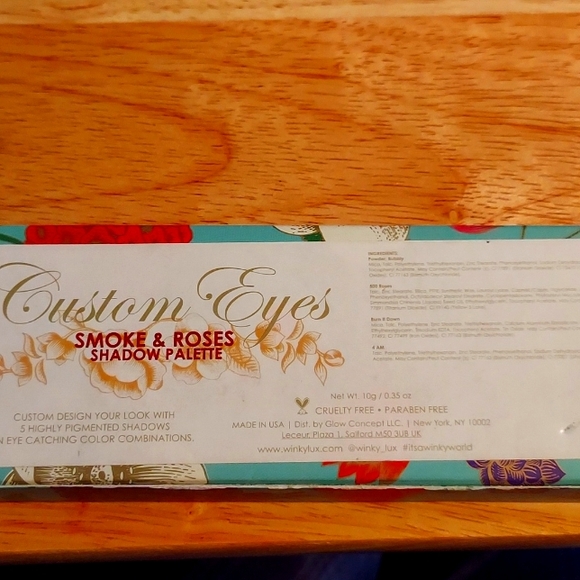 Winky Lux eyeshadow palette - Picture 2 of 5